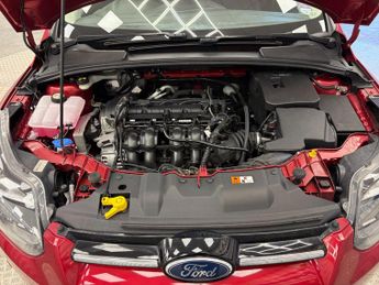 Ford Focus 1.6 Titanium Euro 5 5dr
