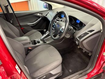 Ford Focus 1.6 Titanium Euro 5 5dr