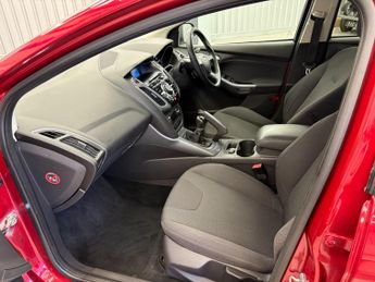 Ford Focus 1.6 Titanium Euro 5 5dr