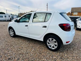 Dacia Sandero 1.0 SCe Essential Euro 6 5dr