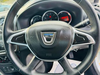 Dacia Sandero 1.0 SCe Essential Euro 6 5dr