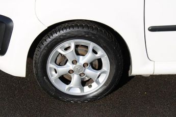 Citroen C1 1.0i Platinum ETG5 Euro 5 5dr