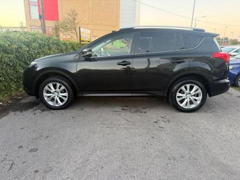 Toyota RAV4 2.2 D-CAT Invincible SUV 5dr Diesel Auto 4WD Euro 5 (150 ps)