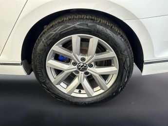 Volkswagen Passat 1.4 TSI 13kWh GTE Saloon 4dr Petrol Plug-in Hybrid DSG Euro 6 (s