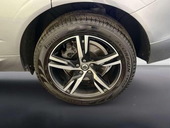 Volvo XC60 2.0 B5 MHEV R-Design Auto AWD Euro 6 (s/s) 5dr