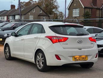 Hyundai i30 1.6 CRDi Blue Drive Style Nav Euro 5 (s/s) 5dr