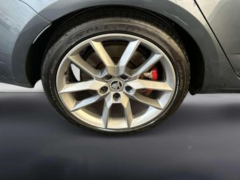 Skoda Octavia 2.0 TSI GPF vRS Estate 5dr Petrol Manual Euro 6 (s/s) (245 ps)