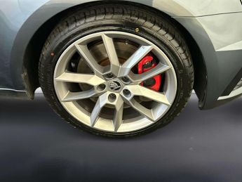 Skoda Octavia 2.0 TSI GPF vRS Estate 5dr Petrol Manual Euro 6 (s/s) (245 ps)