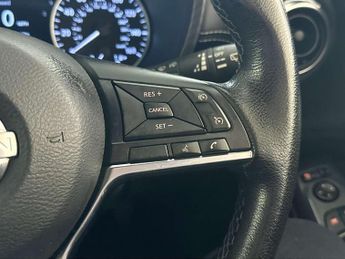 Nissan Juke 1.0 DIG-T N-Connecta SUV 5dr Petrol Manual Euro 6 (s/s) (114 ps)