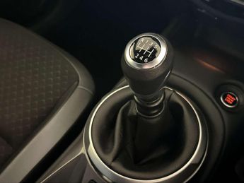 Nissan Juke 1.0 DIG-T N-Connecta SUV 5dr Petrol Manual Euro 6 (s/s) (114 ps)