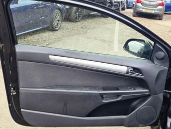 Vauxhall Astra 1.6i 16v SRi Sport Hatch 3dr