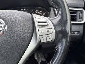 Nissan Qashqai 1.5 dCi N-Connecta SUV 5dr Diesel Manual Euro 6 (s/s) (110 ps)