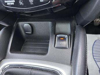 Nissan Qashqai 1.5 dCi N-Connecta SUV 5dr Diesel Manual Euro 6 (s/s) (110 ps)