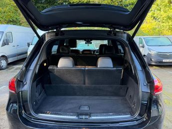 Mercedes-Benz GLE 2.0 GLE300d AMG Line (Premium) SUV 5dr Diesel G-Tronic 4MATIC Eu