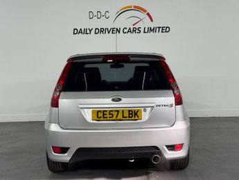 Ford Fiesta 1.6 Chequered Flag 3dr