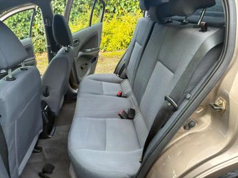 Nissan Almera 1.5 S 5dr