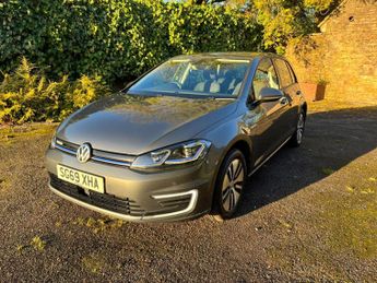 Volkswagen e-Golf 35.8kWh e-Golf Auto 5dr