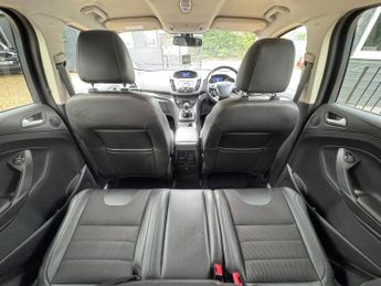 Ford Kuga 2.0 TDCi Titanium AWD Euro 6 (s/s) 5dr