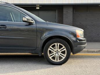Volvo XC90 2.4 D5 SE Geartronic AWD 5dr