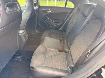 Mercedes-Benz CLA 1.6 CLA180 AMG Line Coupe 7G-DCT Euro 6 (s/s) 4dr