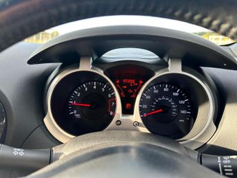 Nissan Juke 1.6 Acenta Premium CVT Euro 5 5dr