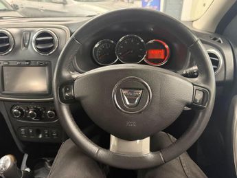 Dacia Sandero Stepway 0.9 TCe Laureate Euro 5 5dr