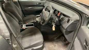 Peugeot 5008 1.6 e-HDi Allure EGC Euro 5 (s/s) 5dr