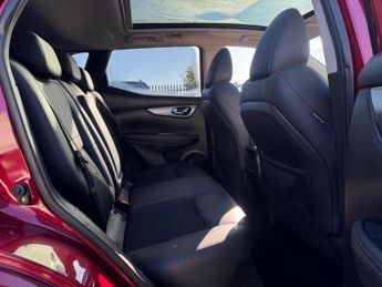 Nissan Qashqai 1.6 dCi Tekna XTRON Euro 6 (s/s) 5dr