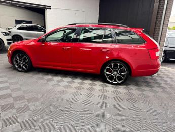 Skoda Octavia 2.0 TDI vRS DSG Euro 6 (s/s) 5dr (SNav)