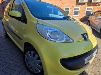 Peugeot 107 1.0 12V Urban Hatchback 5dr Petrol Manual Euro 4 (68 ps)