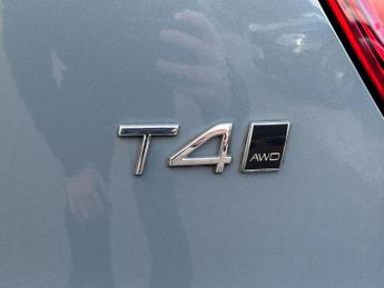 Volvo XC40 2.0 T4 Momentum Auto AWD Euro 6 (s/s) 5dr