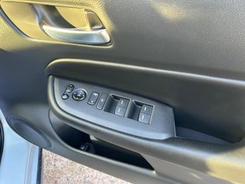 Honda Jazz 1.5 h i-MMD Crosstar Advance eCVT Euro 6 (s/s) 5dr