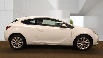 Vauxhall Astra GTC 2.0 CDTi SRi Euro 5 (s/s) 3dr