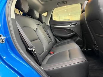 MG MG ZS 72.6kWh Trophy Connect Long Range Auto 5dr