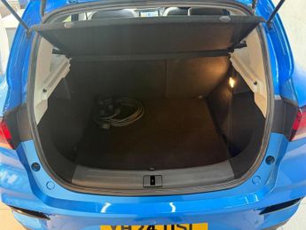 MG MG ZS 72.6kWh Trophy Connect Long Range Auto 5dr