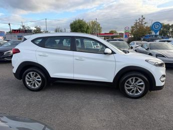 Hyundai TUCSON 1.7 CRDi Blue Drive SE Nav DCT Euro 6 (s/s) 5dr