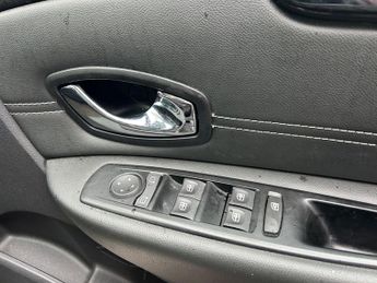 Renault Scenic 1.5 dCi Dynamique TomTom Euro 5 (s/s) 5dr