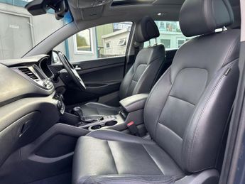 Hyundai TUCSON 2.0 CRDi Premium SE Auto 4WD Euro 6 5dr