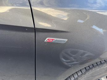 Ford Focus 1.0T EcoBoost ST-Line Auto Euro 6 (s/s) 5dr