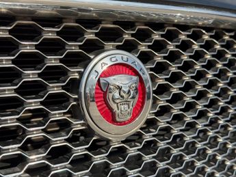 Jaguar XF 2.0d Portfolio Auto Euro 6 (s/s) 4dr