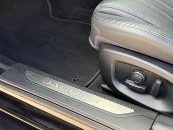 Jaguar XF 2.0d Portfolio Auto Euro 6 (s/s) 4dr