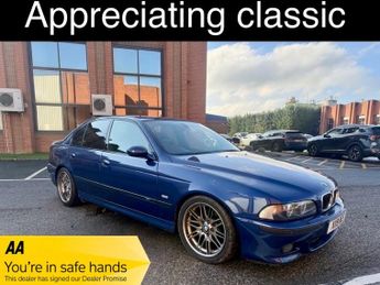 BMW M5 3.5 4dr