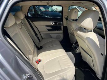 Jaguar XF 3.0d S V6 Portfolio Sportbrake Auto Euro 5 (s/s) 5dr