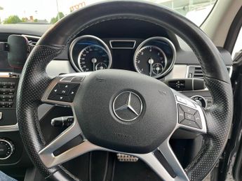 Mercedes-Benz M Class 3.0 ML350 V6 BlueTEC Sport G-Tronic 4WD Euro 6 (s/s) 5dr