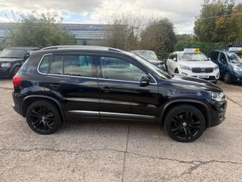 Volkswagen Tiguan 2.0 TDI BlueMotion Tech Sport DSG 4WD Euro 5 (s/s) 5dr