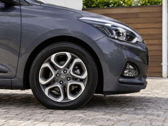 Hyundai i20 1.4 SE Hatchback 5dr Petrol Auto Euro 6 (100 ps)