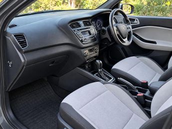 Hyundai i20 1.4 SE Hatchback 5dr Petrol Auto Euro 6 (100 ps)