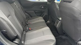 Suzuki e Vitara 61kWh Motion SUV 5dr Electric Auto (174 ps)