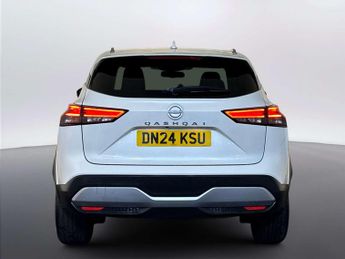 Nissan Qashqai 1.3 DIG-T MHEV N-Connecta SUV 5dr Petrol Hybrid Manual Euro 6 (s