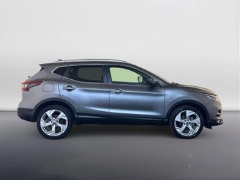Nissan Qashqai 1.3 DIG-T N-Motion SUV 5dr Petrol Manual Euro 6 (s/s) (140 ps)